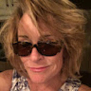 Meet your Posher, Paula